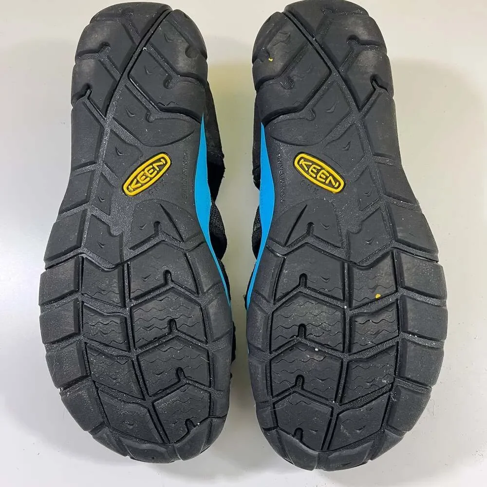 Keen Big Kids' Seacamp II CNX Black/Brilliant Blue Water Sandals